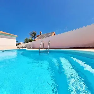 nautical-boutique-homes-city-center-adults-only.in-canary-islands.com/